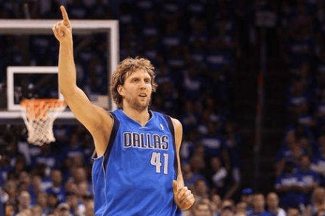 队球员明显 队球员明显